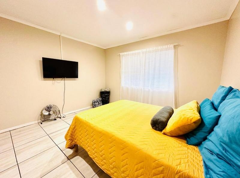2 Bedroom Property for Sale in Heiderand Western Cape